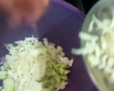A picture of step 4 of Multicolour Sprout Salad.
