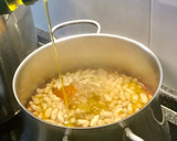 Foto del paso 3 de la receta: Alubias blancas con chorizo