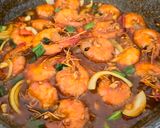 Foto langkah ke 7 dari resep Udang Saus Mentega.