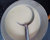 A picture of step 4 of Stuffed Maida crepe fried rolls.