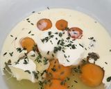 A picture of step 3 of Pea, feta and kale frittata.