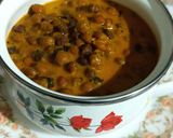 A picture of step 4 of SWEET & SOUR BLACK (DESI) CHICKPEAS.