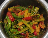 લાલ લીલા રાયતા મરચા(Red,green raita marcha recipe in Gujarati) રેસીપી સ્ટેપ5ફોટો