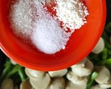 Foto langkah ke 4 dari resep Tumis Buncis, Wortel dan Bakso.