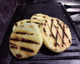 Foto del paso 2 de la receta: Arepas