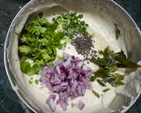 A picture of step 2 of Urad and Moong Dal Pakoda with Coconut Chutney.