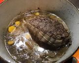 Une image de l'étape 15 de Rôti de cerf mariné, carottes jaunes et sauce brune.