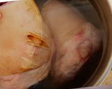 รูปขั้นตอนการทำที่ 1 ของ ขาหมูอบเบียร์