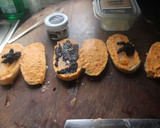 Foto del paso 4 de la receta: Panecillos con caviar y calabaza