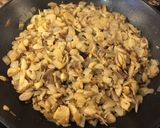 Foto del paso 7 de la receta Solomillo con salsa de setas y salsa parís