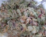 Foto del paso 4 de la receta Pitas rellenas de ensalada de surimi