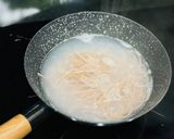 Hình bước làm 1 của món Bún gạo lứt xào sốt cà chua