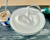 Foto del paso 2 de la receta: Helado de caramelo salado y palomitas con aquafaba