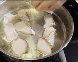 Foto del paso 1 de la receta: Tintorera en salsa con langostinos