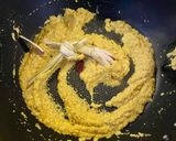 Foto langkah ke 1 dari resep Pepes Ayam Kemangi (bumbu kuning tanpa santan).