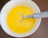 A picture of step 2 of Mango Custard Pudding with Walnuts.