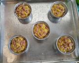 Foto langkah ke 5 dari resep Muffin Sosis Keju.