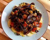 Foto del paso 8 de la receta: Mejillones a la puttanesca con patatas fritas