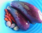 Foto langkah ke 1 dari resep Terong ungu sambal mentah.
