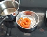 ઇન્સ્ટન્ટ જલેબી (Instant Jalebi Recipe In Gujarati) રેસીપી સ્ટેપ6ફોટો