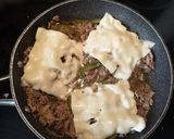 A picture of step 3 of Beef double cheese burger.