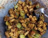 Foto langkah ke 6 dari resep 1001. Ikan Salem Masak Cabe Hijau.