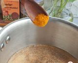 A picture of step 3 of Jaggery turmeric tea.