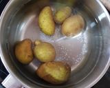 Foto del paso 1 de la receta: Revuelto de calabacín al limón con patata cocida y cebolla