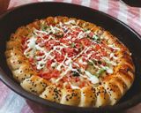 صورة لخطوة 8 من وصفة وصفة بيتزا 🍕هايلة تقتل بالبنة 😋❤️