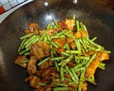 豆角燜麵的食譜步驟3照片