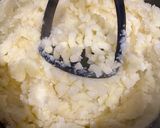 A picture of step 3 of Cheese and Potato Pie.