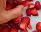 Foto del paso 1 de la receta: Helado cremoso de frutilla 🍓 versión saludable 🍓🥛 solo 2 ingredientes