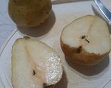 Foto del paso 1 de la receta: Peras especiadas al vino