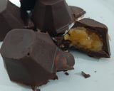 Foto del paso 8 de la receta: Bombones de Chocolate Rellenos de Mango