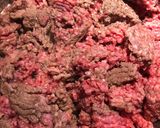A picture of step 1 of Crockpot Beef Ragu.