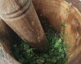 Foto langkah ke 1 dari resep Daun Ubi Tumbuk Kampung Halaman Enak.