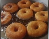 Foto langkah ke 6 dari resep Donat Menul Empuk.