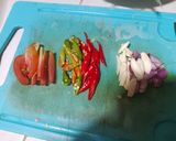 Foto langkah ke 2 dari resep Ikan Kembung Kukus pedas.