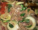 Foto langkah ke 3 dari resep Oseng Daging Sapi Cabe Ijo.