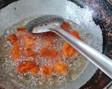 A picture of step 2 of Chicken Chilli.
