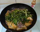 超市料理-油豆腐韭菜炒牛肉的食譜步驟5照片