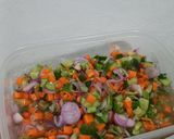 Foto langkah ke 4 dari resep 46. Acar Timun Wortel tanpa Cuka dari resep warisan keluarga.