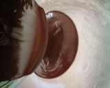 صورة لخطوة 4 من وصفة كعكة بصلصة الشوكولاتة 🍫