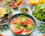 Hình bước làm 5 của món Canh Chua Giá Đỗ Nấm Kim Châm