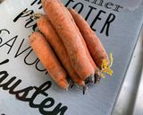 Une image de l'étape 1 de Salade de concombre, carottes et poivron à la mozzarella.