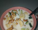 A picture of step 2 of Banana, Cucumber, Peanut Milk Mix.