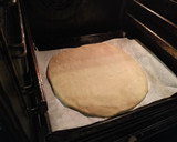Foto del paso 4 de la receta: Masa de pizza fina y crujiente