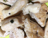 Foto del paso 1 de la receta: Empanadas de pollo y salsa blanca