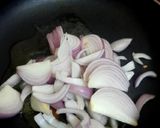 A picture of step 4 of Dum aloo.