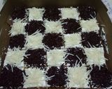 Foto langkah ke 2 dari resep Cake potong panggang hias super lembut moist.